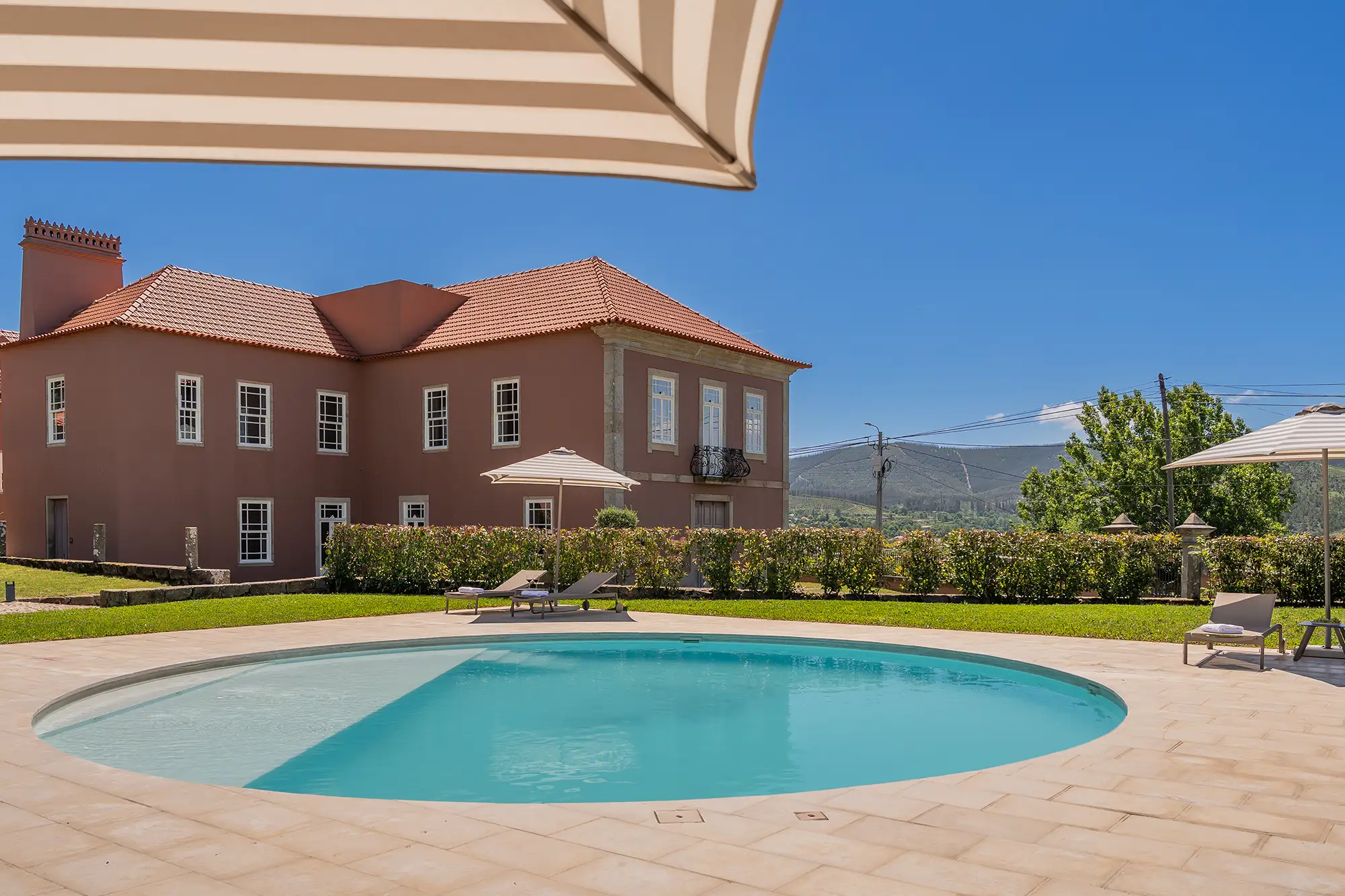 Paiva Hills Boutique Hotel exterior and pool in Alvarenga, Arouca